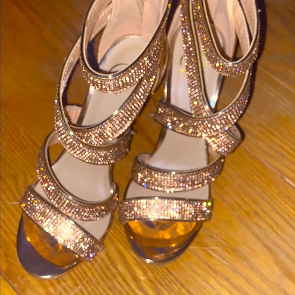 Formal arose Gold Heels! Worn Once!